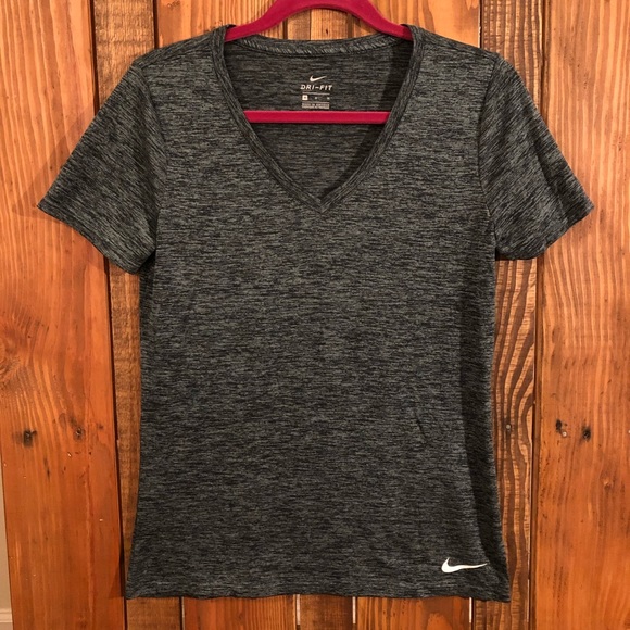 Nike Tops - Nike size medium gray dri-fit t-shirt